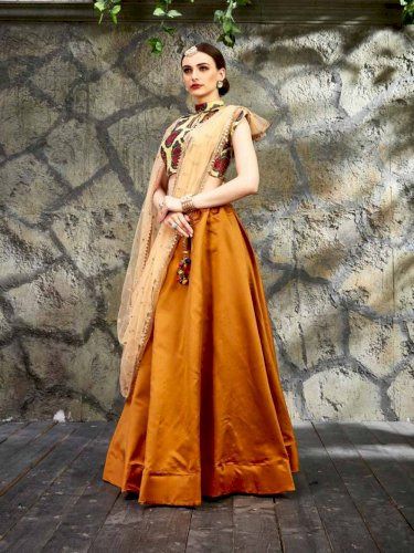 LEHENGA FABRIC: TAFFETA SATIN SILK LEHENGA WORK: PLAIN INNER: SATIN LENGTH: 42 BLOUSE: BANGLORY SATIN (1 MTR UNSTITCHED) BLOUSE WORK: PRINT WAIST: SUPPORTED UP TO 44 DUPATTA: SOFT NYLOAN MONO NET WITH SAMOSA LACE AND EMBROIDERY WORK DUPATTA LENGTH: 2.3 MTR FLAIR: 4 MTR (WITH CANVAS) FORM: UNSTITCHED OCCASION: FUNCTION / CASUAL / OCCASIONAL / WEDDING WASH CARE: FIRST TIME DRY CLEAN PACKAGE CONTENT: 1 TOP 1 BOTTOM 1 DUPATTA Silk Lehenga, Online Shopping Stores, Taffeta, Silk Satin, Best Brand, Grocery, Fashion Outfits, Clothes For Women, Blouse