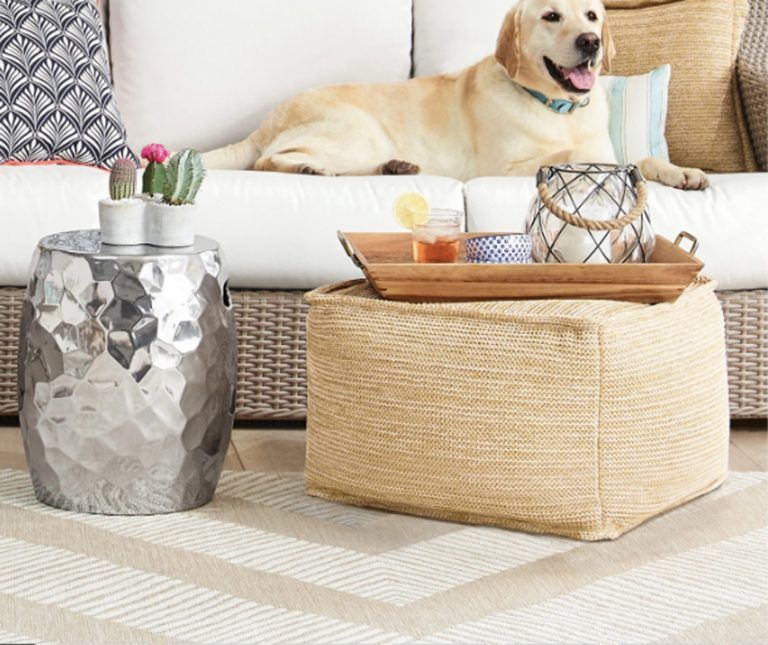 These Affordable Outdoor Furniture Pieces Will Transform Your Patio Outdoor Pouf, Outdoor Side Table, Teak Outdoor, Indoor Outdoor Rugs, Affordable Outdoor Furniture, Outdoor Garden Furniture, Rattan Planters, Teak Oil, Planter Stand