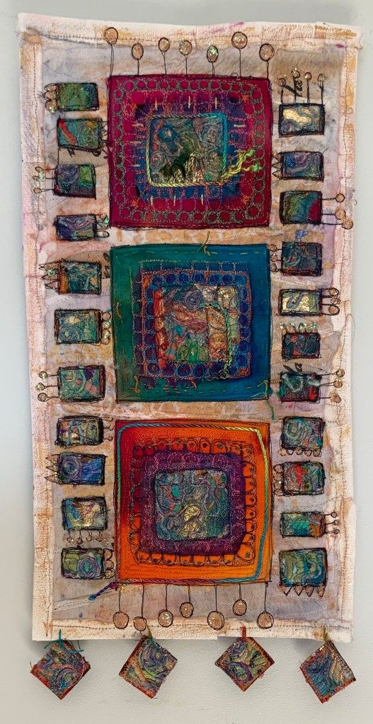 A little creative play | Chelle Textiles Fiber Art Quilts, Textile Fiber Art, Textile Crafts, Textile Artists, Textile Wall Art, Felt Fabric, Fabric Art, Embroidery Art, Machine Embroidery