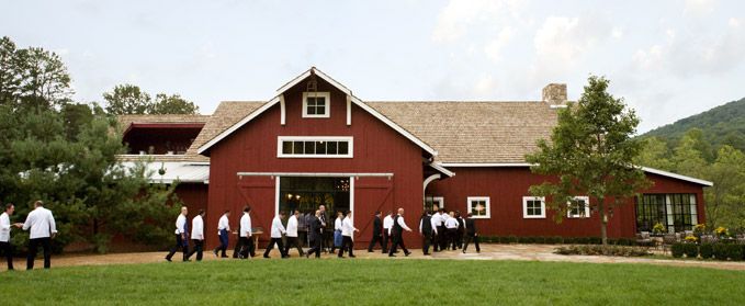 The Tennessee Restaurant In The Middle Of Nowhere That S So Worth The Journey Wine Vacation Blackberry Farms Tennessee Restaurants