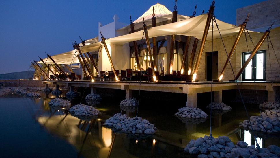 Pin By Karuna Sudachit On Favourite Places Spaces Luxury Resort Hotels And Resorts Resort