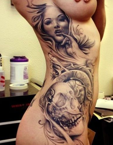 Twarz Kobiety I Czaszka Tatuaże Na żebrach Projekt Tatoo