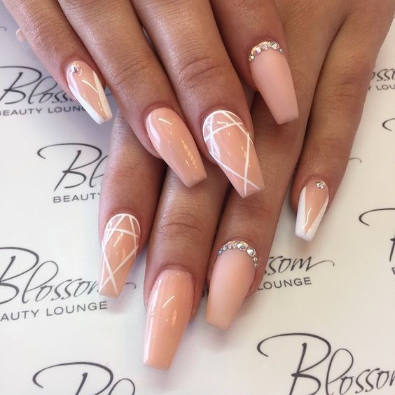 18 Beige Nails For Your Next Manicure In 2019 Nail Designs Nails beige-nails-with-white-lines via More - 18 Beige Nails For Your Next Manicure In 2019 Nail Designs Nails