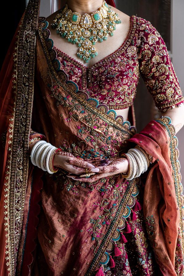 Glam Florida Wedding With Gorgeous Bridal Looks & Some Viral Videos! Designer Bridal Lehenga, Indian Bridal Lehenga, Indian Bridal Fashion, Indian Bridal Wear, Wedding Lehengas Bridal, Red Wedding Lehenga, Indian Wedding Bride, Indian Weddings, Sabyasachi Bridal Lehenga Collection
