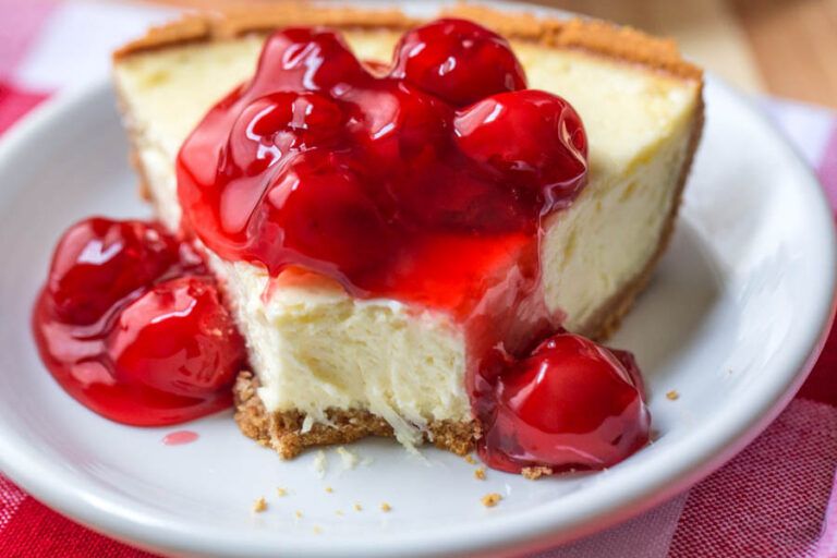EASY Cheesecake Recipe (Only 3 Ingredients) | Alyona’s Cooking Cheesecake Vegan, 3 Ingredient Cheesecake, Cheescake Recipe, Easy Cheesecake Recipes, Cherry Cheesecake, Dessert Recipes, Easter Cheesecake, Frozen Cheesecake, Homemade Cheesecake
