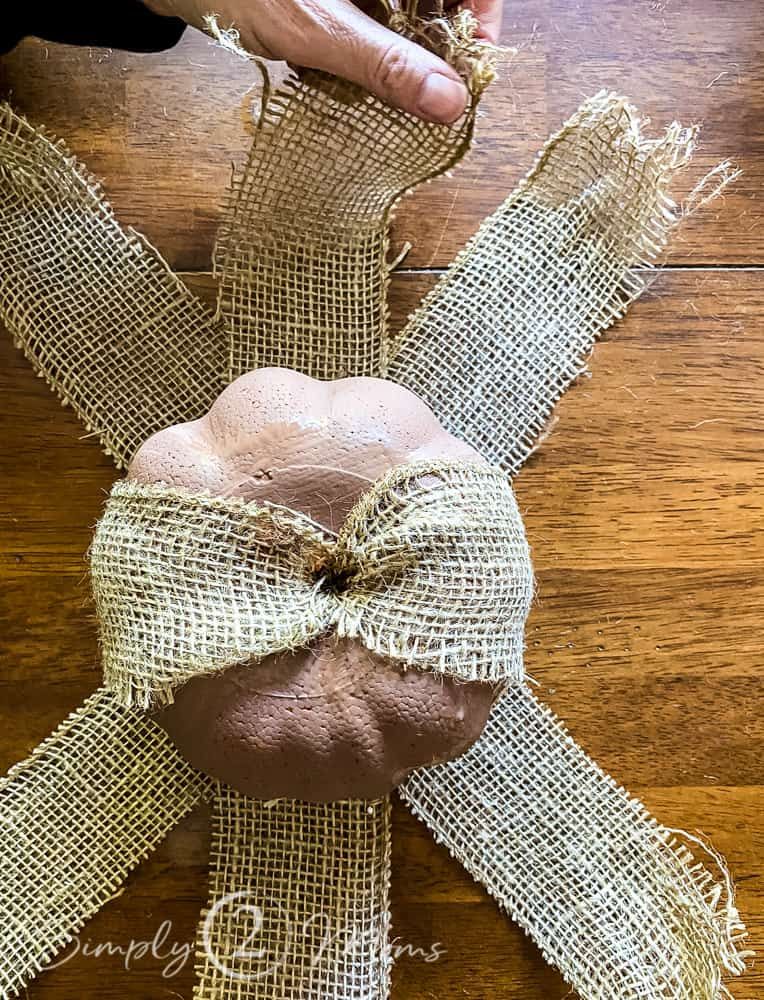 Wait until you see how easy it is to transform Dollar Store pumpkins in 5 simple steps. Follow these simple steps to create a cute rustic burlap pumpkin for your fall home decor. #dollarstore #pumpkins #diycraft Fall Pumpkin Crafts, Easy Fall Crafts, Fall Thanksgiving Decor, Fall Halloween Crafts, Fall Diy, Diy Pumpkins Crafts, Fall Crafts For Adults, Pumpkin For Halloween, Easy Diy Fall Decor