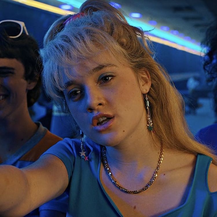 Angela Stranger Things Angela Just Girly Things angela-stranger-things-angela-just-girly-things