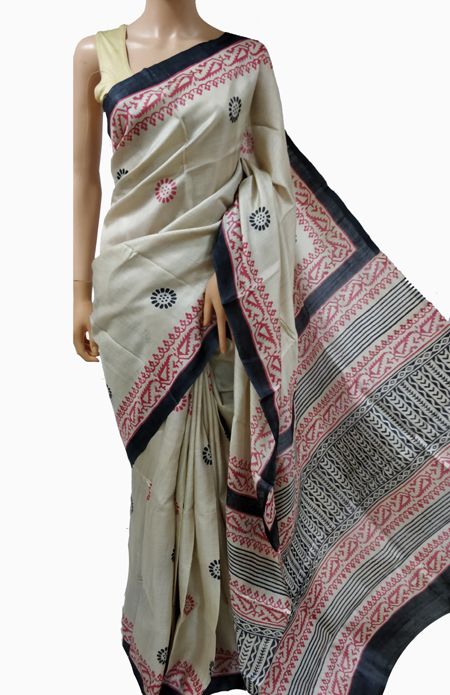 Pastel Hand Painted Murshidabad Silk Saree #sareefashion#Indianwear#madeinIndia#Indianattire#desifashion#beingIndian#handpainted#silksaree# Lehenga Online, Buy Sarees Online, Silk Cotton Sarees, Tussar Silk Saree, Block Print Saree, The Colour Of Spring, Hand Painted Sarees, Saree Styles, Printed Sarees