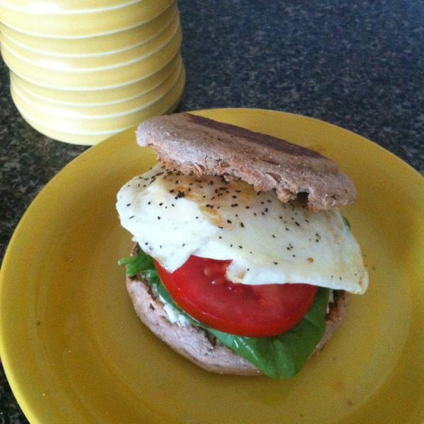 Healthy Egg Sandwich | Healthy vegetarian breakfast, Healthy breakfast