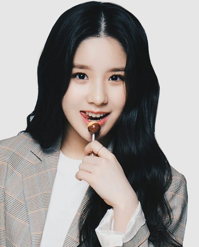 loona jeon heejin october 19th 2000 164 cm loona jeon heejin october 19th 2000 164 cm