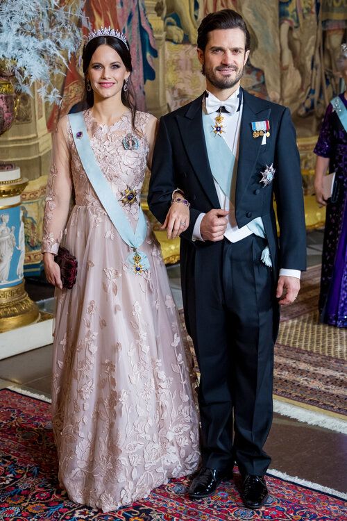 King Queen Prince Princess, Princess Sofia Of Sweden, Royal Princess, Princess Style, Carl Philip Sofia, Prince Carl Philip, Lovely Dresses, Beautiful Outfits, White Tie Event