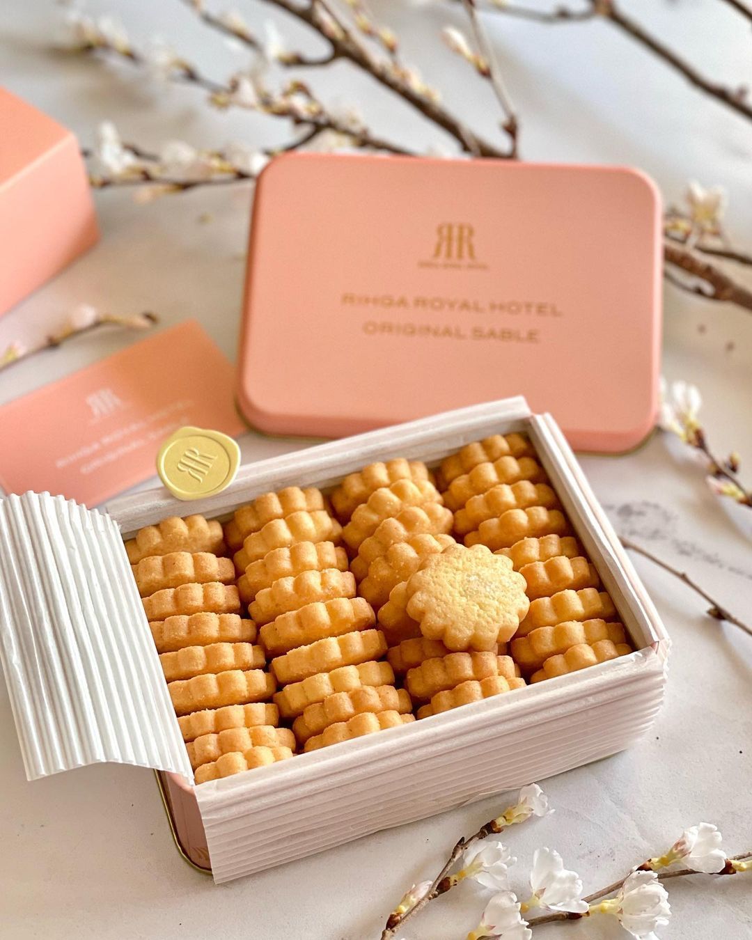 Takeout Container, Place Card Holders, The Originals, Food, Cookies, Essen, Meals, Yemek, Eten
