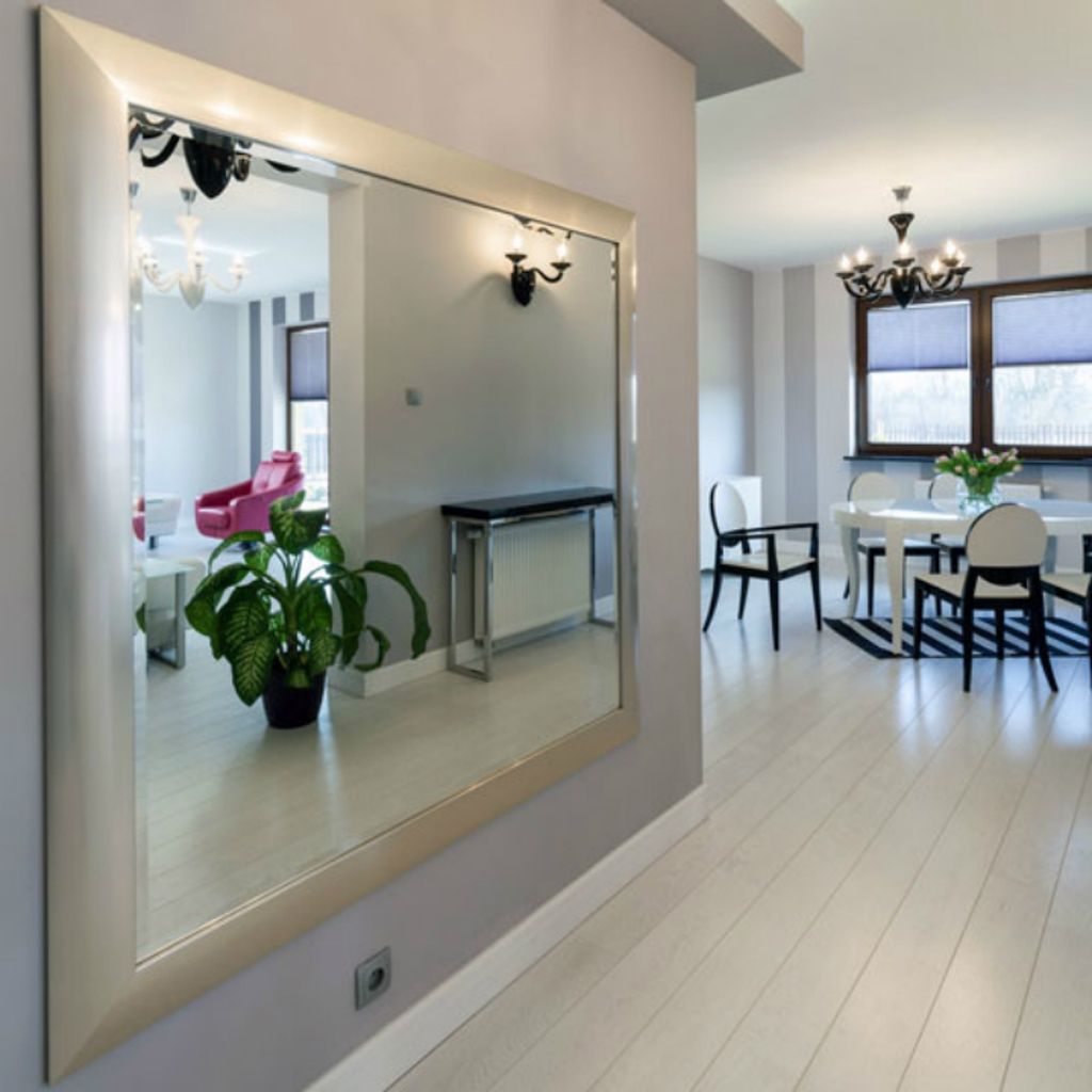 10 Stunning Entryway Oversized Mirrors 11 2minuteswith Com Mirror Interior Design Wood Doors Living Room 10 Stunning Entryway Oversized Mirrors, Oversized Mirror Wall