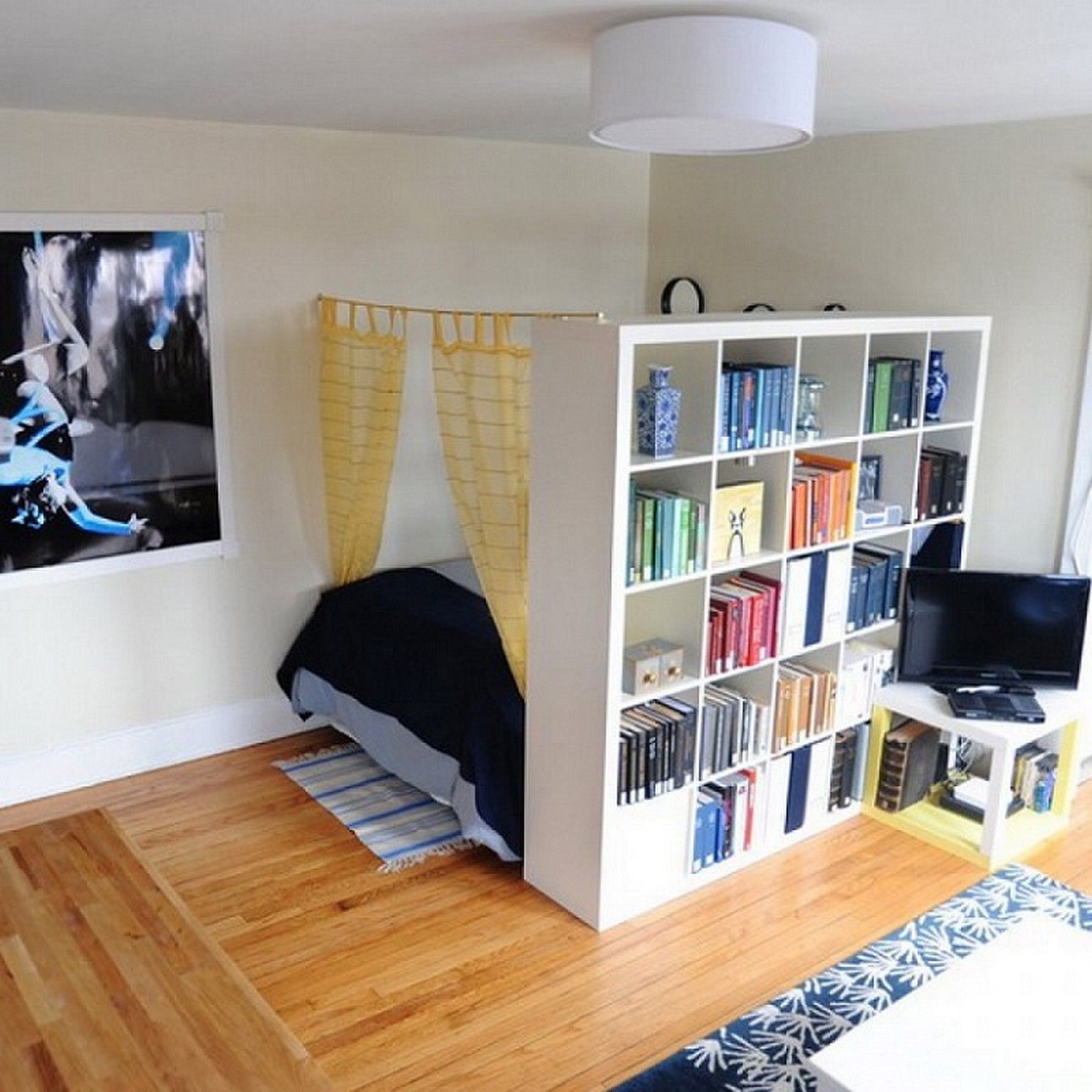23 Creative & Genius Small Apartment Decorating on A Bud
