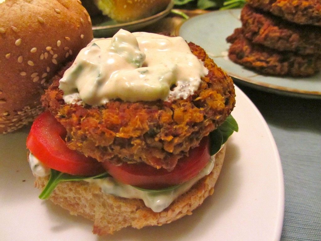 Lentil Quinoa Burger from comowater vegan vegetarian Lentil Quinoa Burger from comowater vegan vegetarian