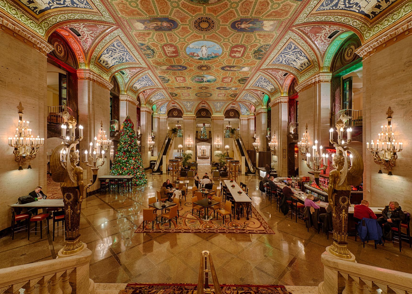 Palmer House hotel lobby gets restored to its former glory - Curbed