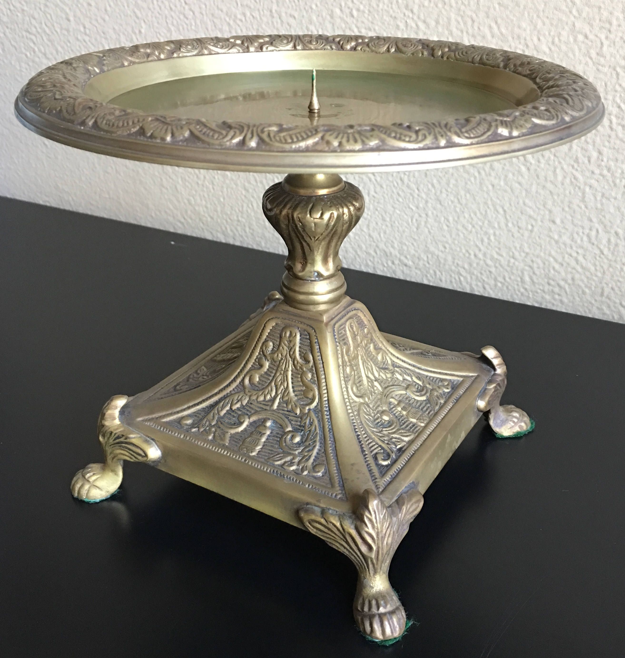 Heavy Solid Brass Pillar Candle Holder With Paw Feet, Pillar Heavy Solid Brass Pillar Candle Holder With Paw Feet, Pillar
