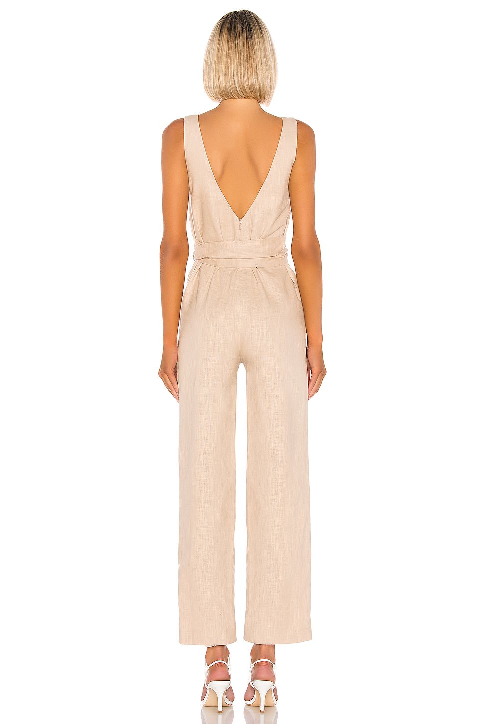 Meet LPA - The coveted label designed by Lara Pia Baroncini, for the quintessential cool girl with a raw, unapologetic attitude. The line oozes Italian romance, effortless California cool, and a casual tomboy appeal. Cut from satins and silks to cashmere and wool blends, featuring feminine shapes with flattering drapes, the eponymous ready-to-wear label is made with love for bad chicks.Self: 100% ramie, Lining: 100% rayon. Hand wash cold. Belted waist. Side seam pockets. Hidden back zipper c Italian Romance, California Cool, What's In Your Bag, Skater Girls, Spring Street Style, Style Expert, Cool Girl, Appealing, Wool Blend
