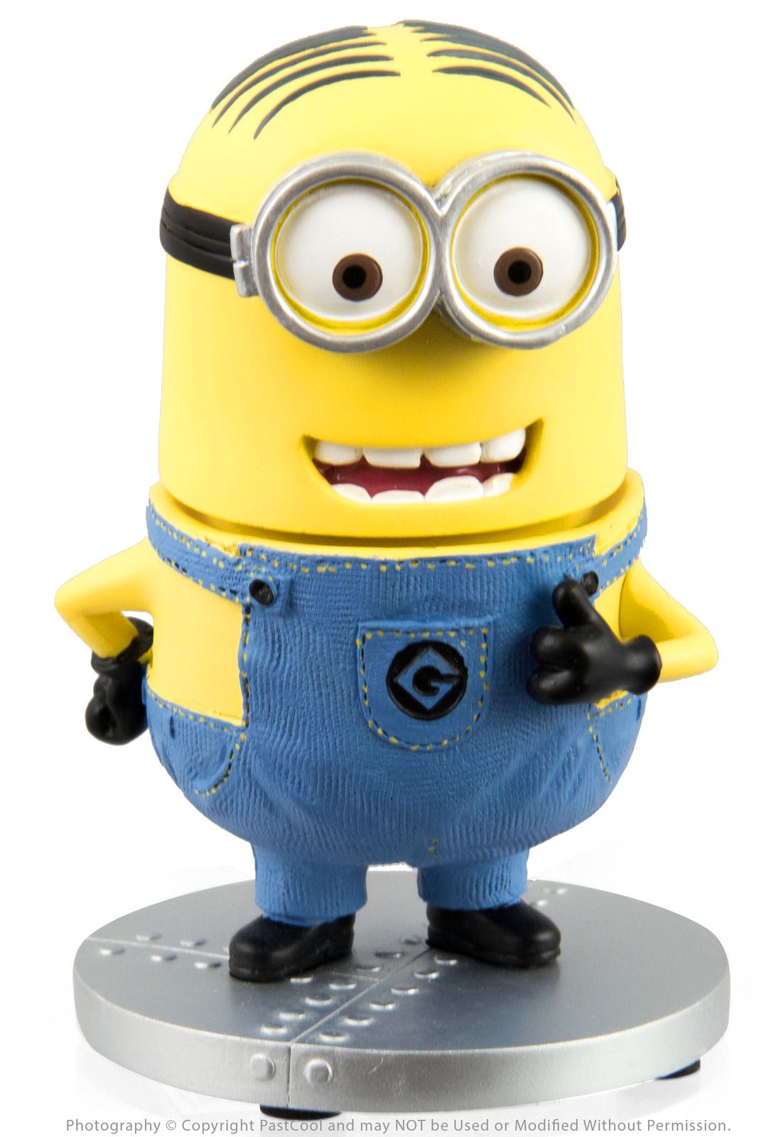 Universal Studios Despicable Me Gru Minions /& Girls Family Portrait Trading Pin