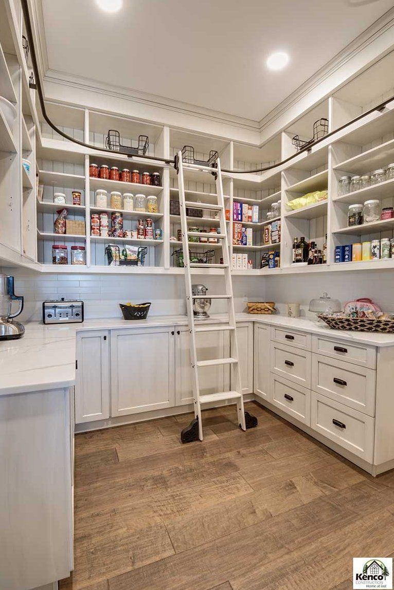 Pin By Sarah Houseman On Rae Dunn Everyday Kitchen Farmhouse Kitchen Kitchen Cabinets