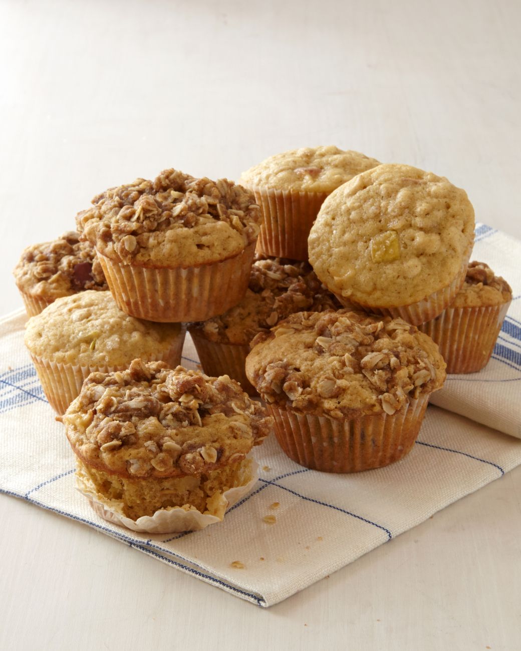 Macintosh apples and a double dose of oats add a boost of nutrition to these… #applerecipes
