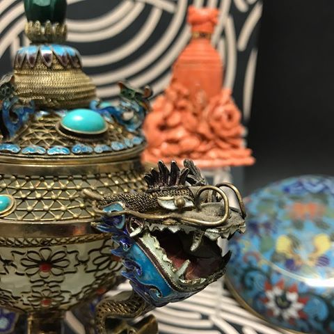 Sous le signe du dragon. Vente d’arts d’Asie en préparation... #asie #toulouse #auction #souslesignedudragon #corail #decoration Toulouse, Signs, Dragon, Charm Bracelet, Charmed, Instagram, Decoration, Bracelets, Jewelry