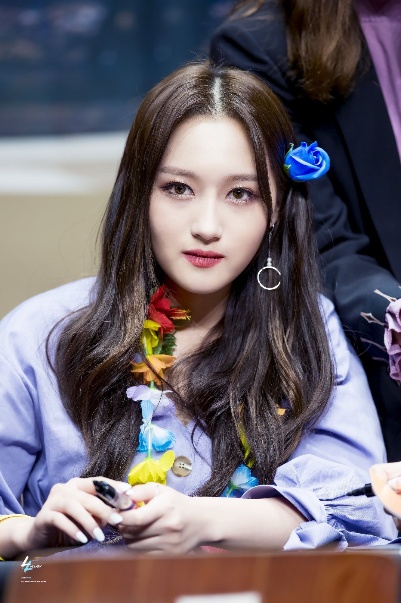 siyeon dream catcher siyeon dreamcatcher lovely girls siyeon dream catcher siyeon dreamcatcher lovely girls
