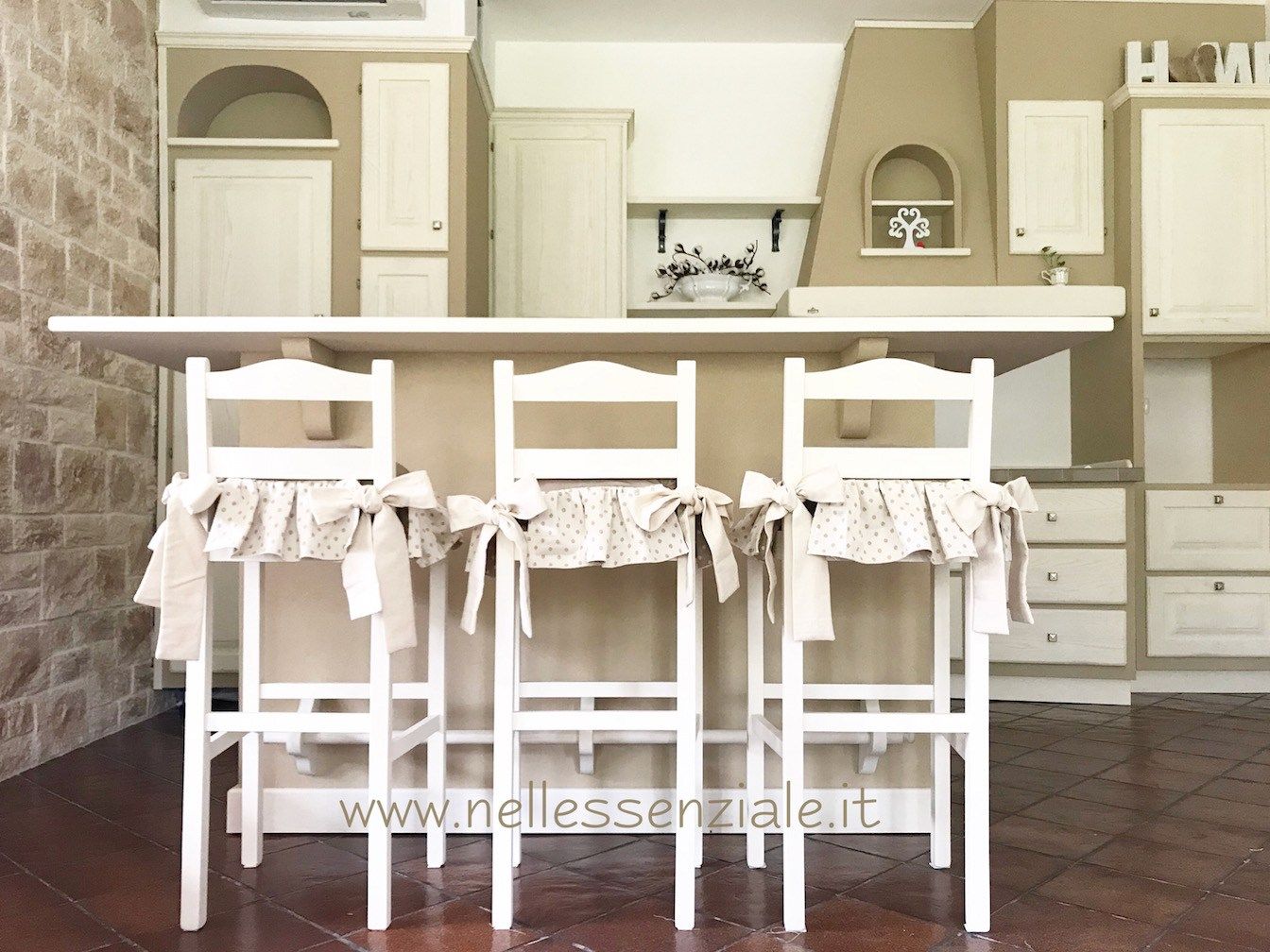 Cuscini per cucina open space in muratura | Kitchen essentials ... Cuscini per cucina open space in muratura | Kitchen essentials ...