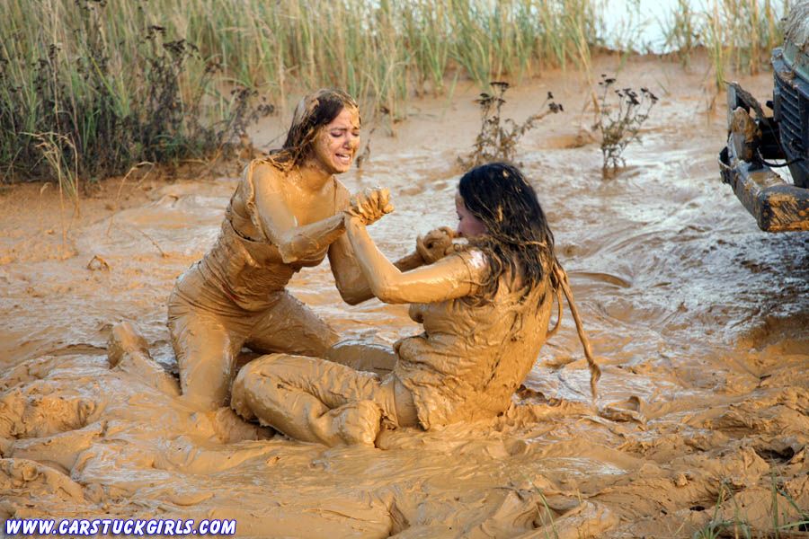 Jill Sue In Riding Boots Make Carstuck Mud Wrestling Mudding Girls Riding Boots Mud