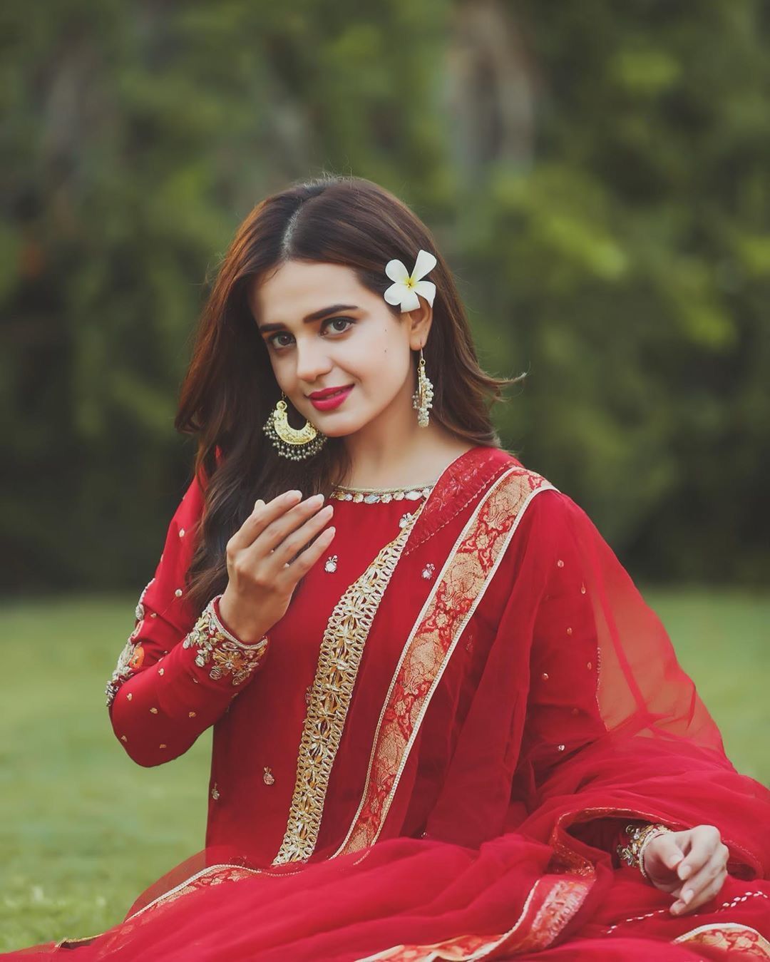 #pakistanifashion #pakistanidresses #actress #pakistaniactress #red #sumbuliqbal #pakistanibridaldresses #magicalbabypro1 #magicalbabyproducts #magicalbabyproduct #pakistanioutfits #pakistaniactressoutfit Beautiful Blonde Girl, Beautiful Girl Photo, Beautiful Pictures, Only Fashion, Fashion Beauty, Gharara Designs, Pakistani Fashion Casual, Muslim Fashion, Party Wear Lehenga