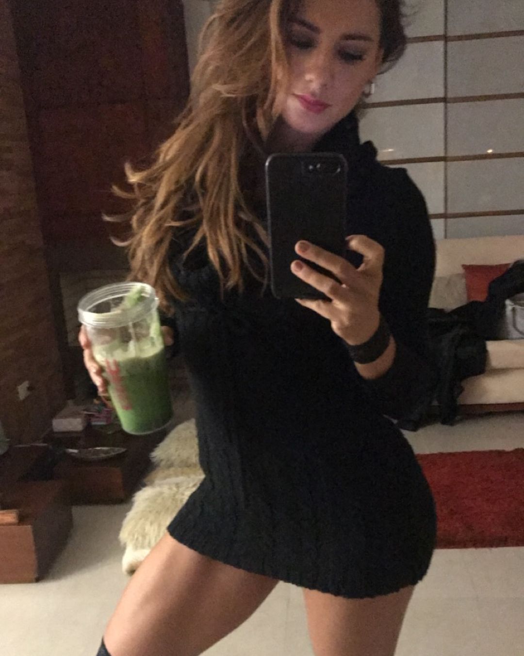 997 Me gusta, 19 comentarios - Viviana Castrillon (@vvcastrillon.usa.fans) en Instagram: "Model: 🌟 @vvcastrillon 🌟 ➖➖➖➖➖➖➖➖➖➖➖➖ 💎DOUBLE TAP AND TAG YOUR FRIEND💎 ➖➖➖➖➖➖➖➖➖➖➖➖ ⏩ Follow This…" Double Tap, Shirt Dress, T Shirt, Persona, Fans, Instagram, Usa, Dresses, Fashion