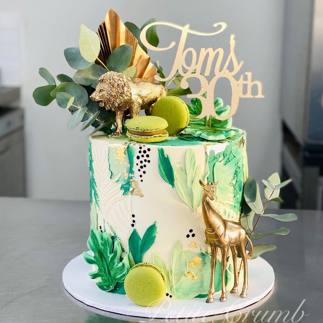 Toddler Birthday Themes, Jungle Theme Cakes, Jungle Theme Birthday Party, Safari Cakes, Jungle Safari Cake, 30th Birthday Cake Topper, Dinosaur Birthday Cakes, Dinosaur Cake, Birthday Cake Girls