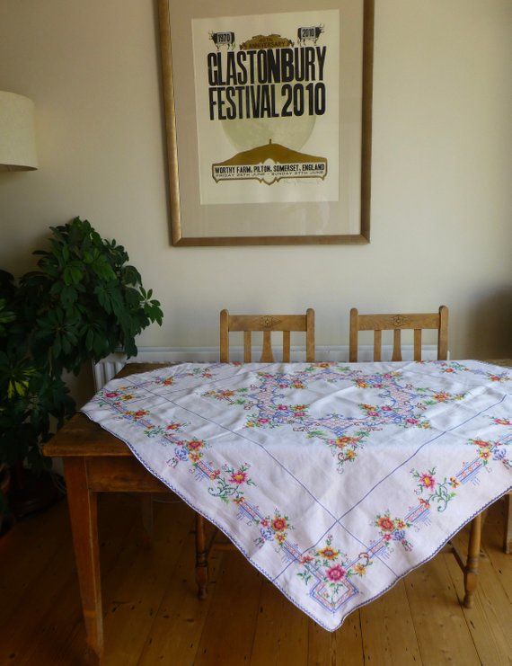 Vintage Embroidered Cross Stitch Tablecloth 124x128cm | Table cloth