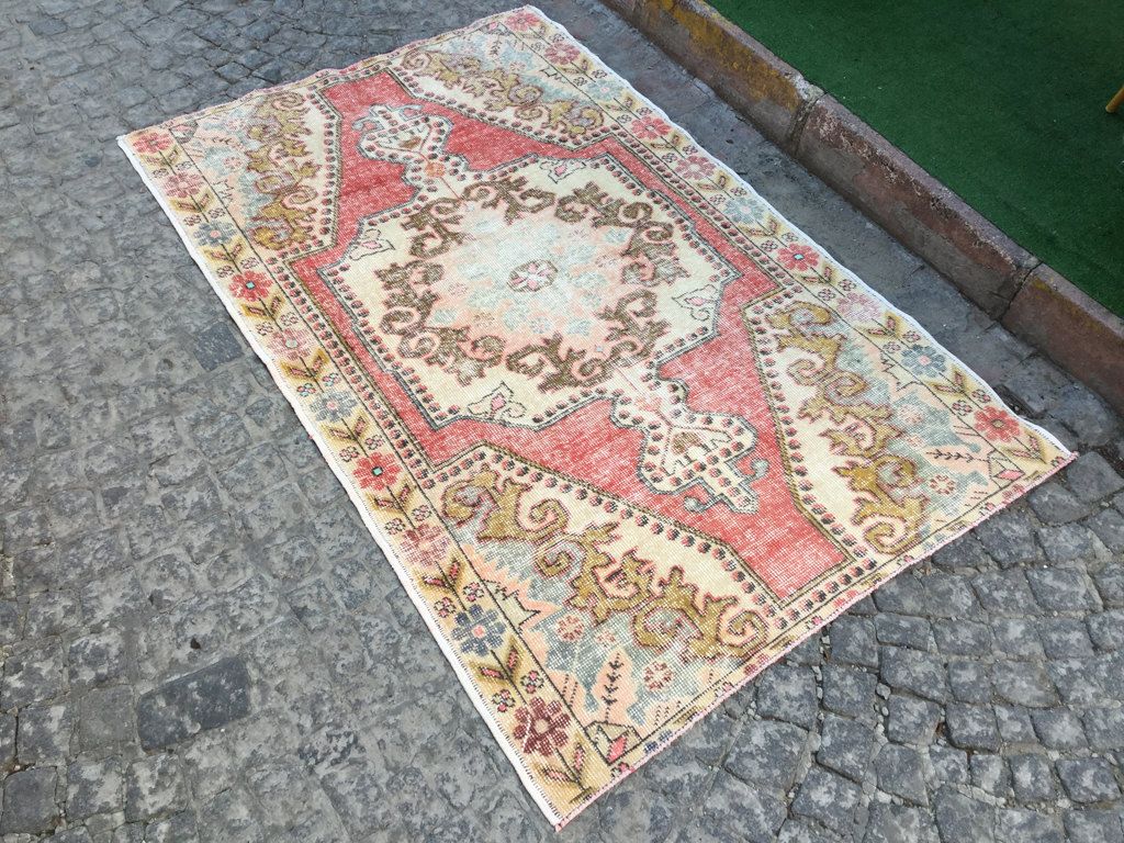 Dark Grey Rug Vintage Carved 6 5 X 11 2 Feet 342x199cm Pastel Pink Rug Vintage 4 X 6 8 Feet 206x135cm Area
