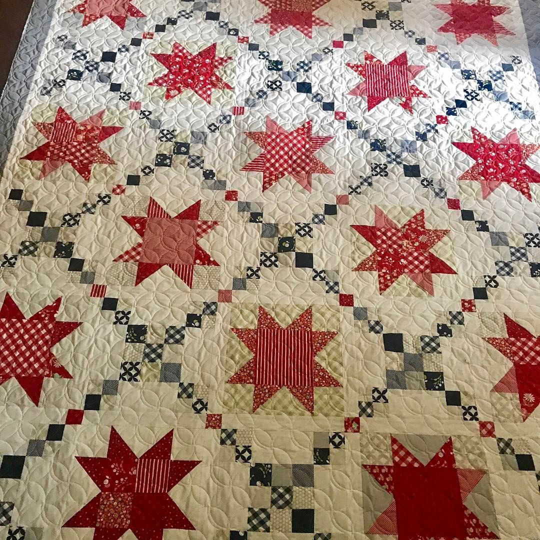 Star Quilt Blocks, Star Quilts, Scrappy Quilts, Quilt Block Patterns, Sewing Patterns, Holiday Quilts, Christmas Quilts, Patch Quilt, Quilt Piecing