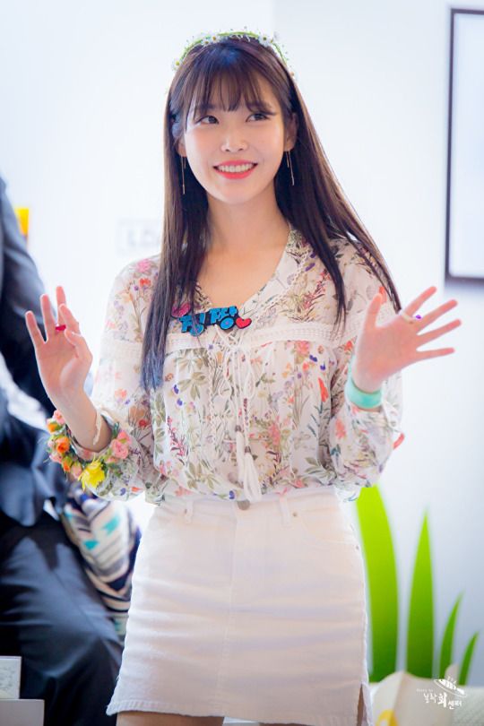 lee ji eun with images fashion kpop girls style lee ji eun with images fashion kpop girls style