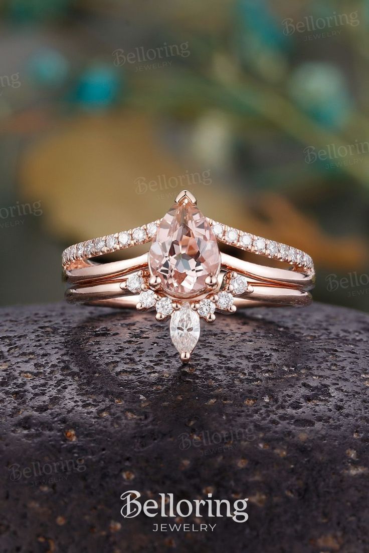 #pearshapedring #morganitering #engagementring #engagementringset #vintagering #marquisering #diamondring #moissanitering #curvedring #bridalring #bridalringset #ringset Half Eternity Ring Diamond, Unique Diamond Rings, Art Deco Diamond Rings, Art Deco Ring, Morganite Engagement Ring Vintage, Morganite Ring, Engagement Ring Settings, Wedding Rings Engagement, Marquise Cut Rings