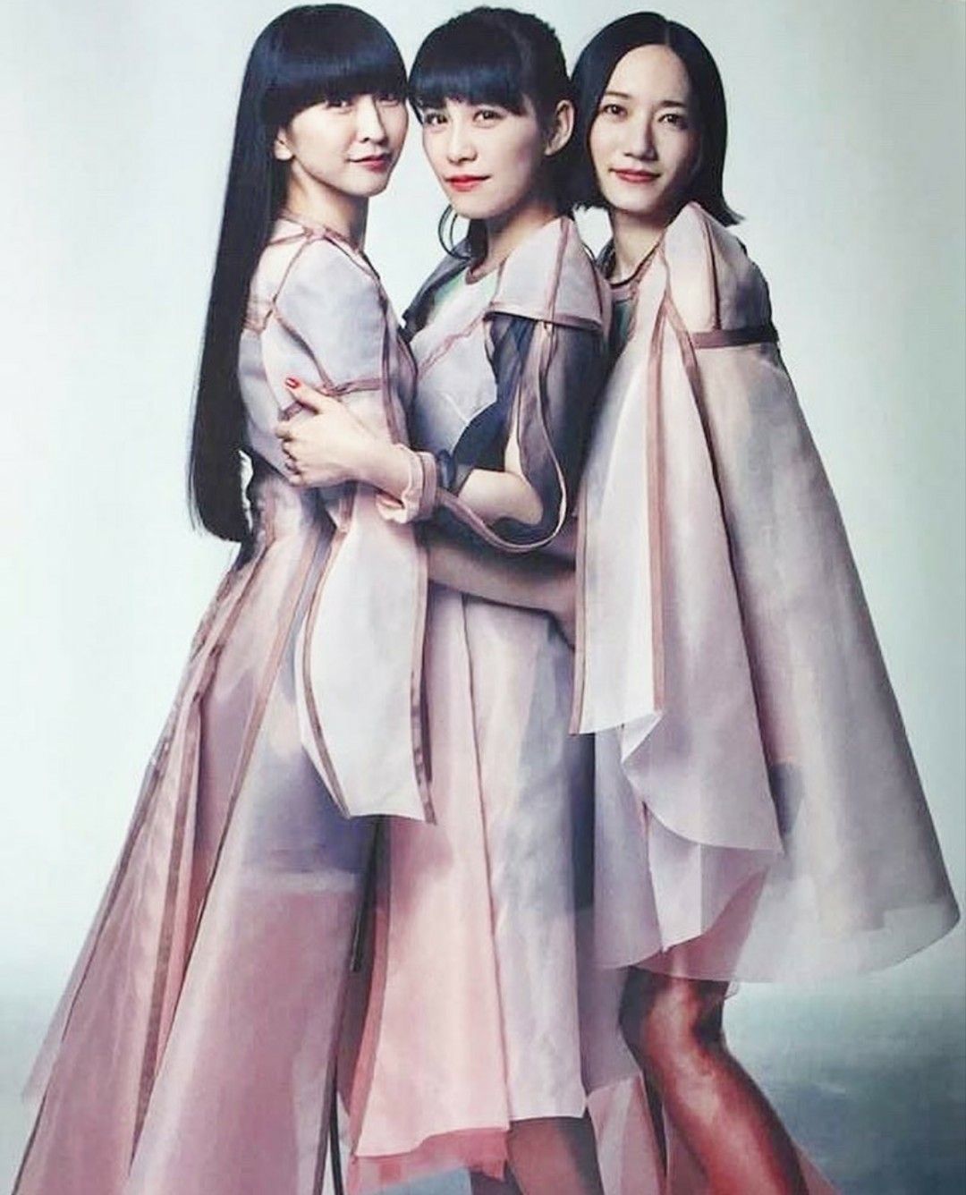 Perfume おしゃれまとめの人気アイデア Pinterest Kirisagu パフューム パヒューム Perfume 壁紙 Perfume おしゃれまとめの人気アイデア Pinterest Kirisagu パフューム パヒューム Perfume 壁紙