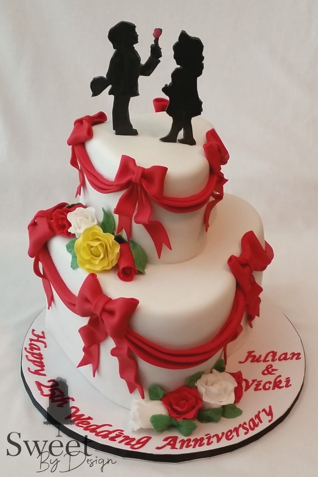 Download Heart shaped 25th Anniversary cake with bows and roses by ...