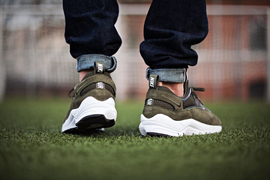 nike huarache air light khaki nike huarache air light khaki