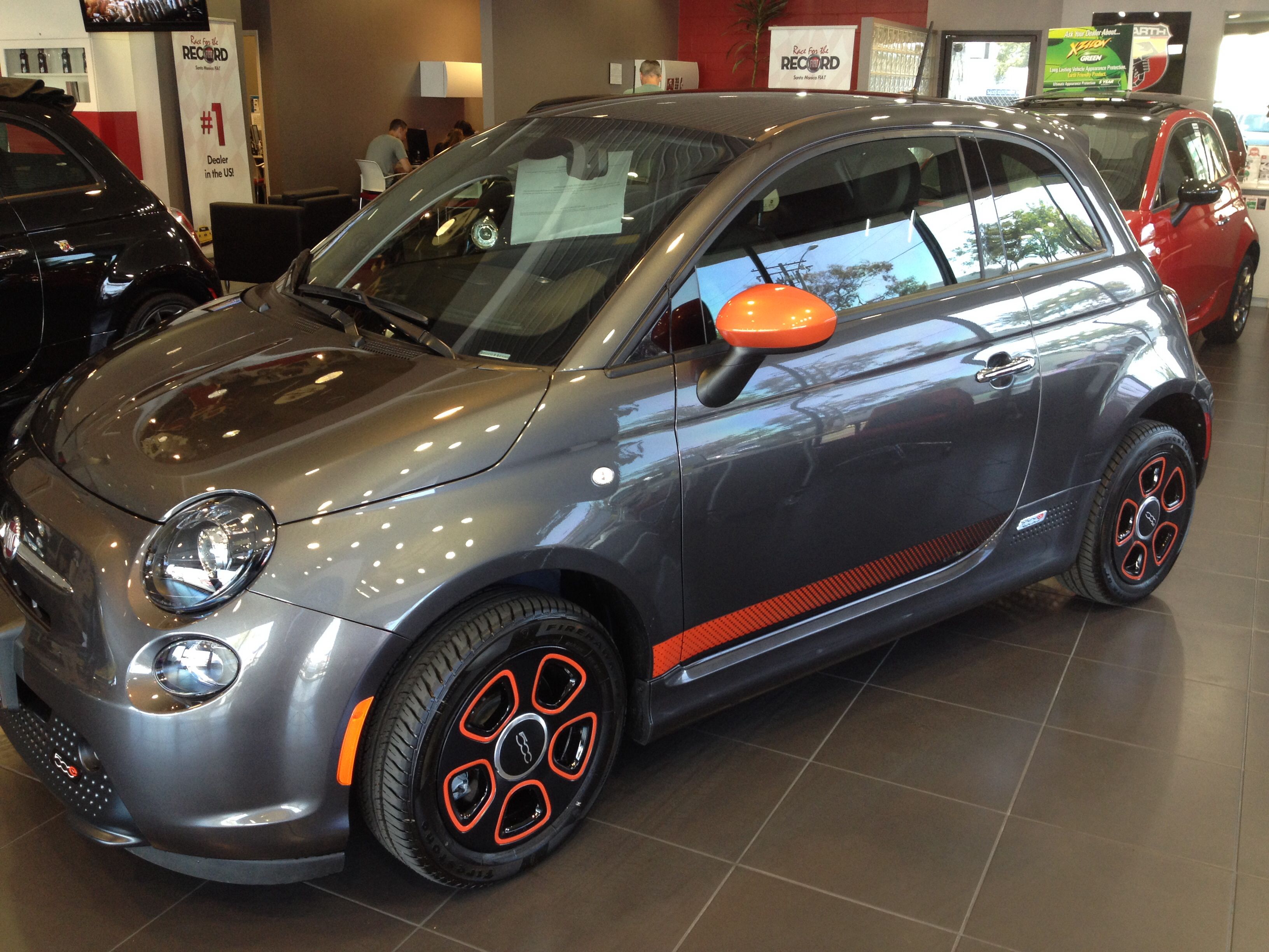 Fiat 500e Rox 90 Miles Per Charge In City Driving Under 45mph Fiat 500e Rox 90 Miles Per Charge In City Driving Under 45mph