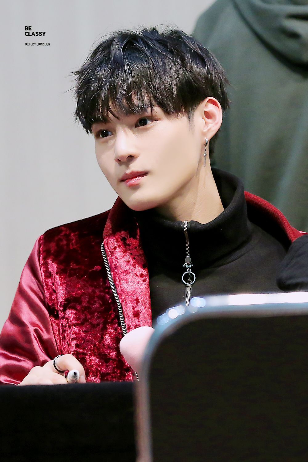lim sejun victon 1996 180cm vocal bias lim sejun victon 1996 180cm vocal bias