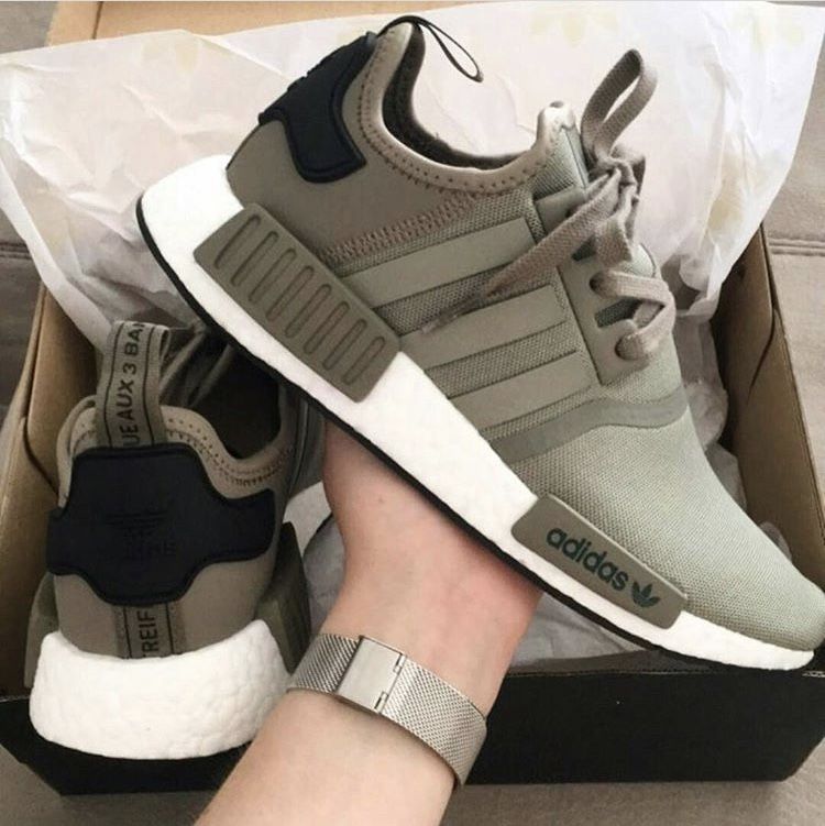 Pin by Sarah Smith on Shoes in 2020 | Adidas sneakers women adidas Originals NMD R1 in braunbeige weiß brown white