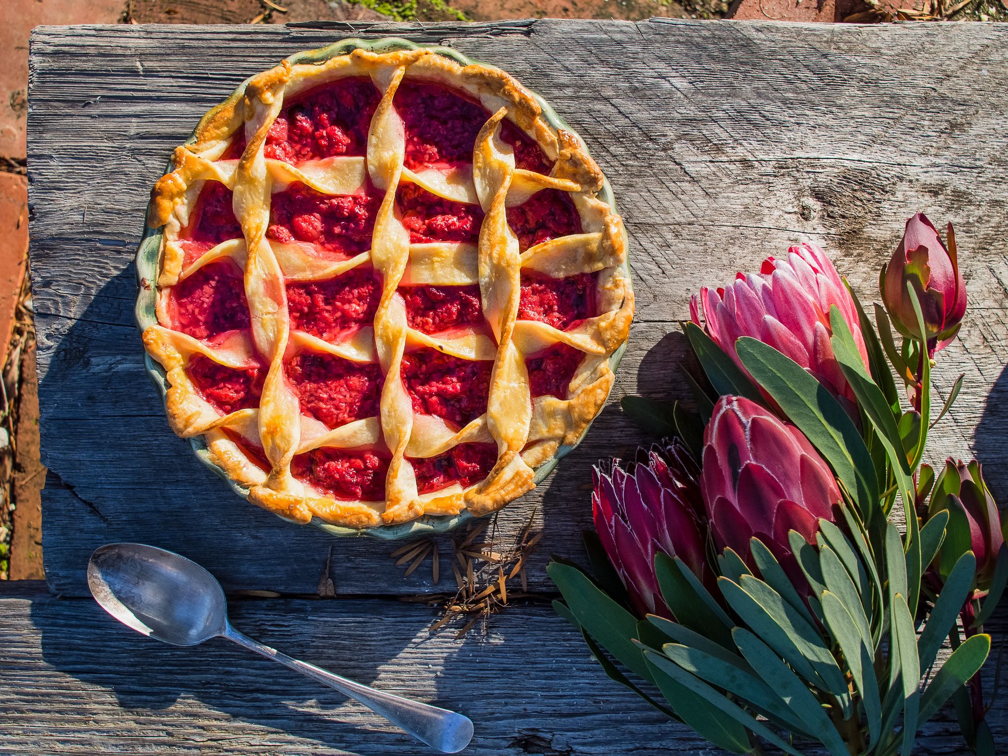 SIX SEASONS: QUANDONG PIE - peppermint magazine Coffee Flavors Drinks, Vegetarian Recipes, Healthy Recipes, Healthy Food, Cake Desserts, Dessert Recipes, Recipe Form, German Sausage, New Zealand Food