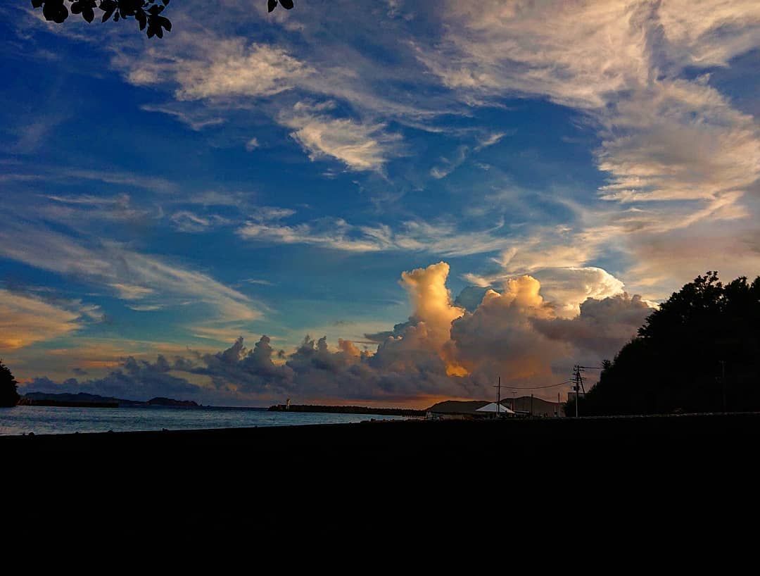 夕焼け 昨日はガジュ下ですら焼けてた 父島 母島 小笠原 小笠原諸島 Ogasawaralove Ogasawara Ogasawaraislands Sky Ocean Beach Sea Island ここも東京 東京 日本 夏 Outdoor Clouds 夕焼け 昨日はガジュ下ですら焼けてた 父島 母島 小笠原 小笠原諸島 Ogasawaralove Ogasawara Ogasawaraislands Sky Ocean Beach Sea Island ここも東京 東京 日本 夏 Outdoor Clouds