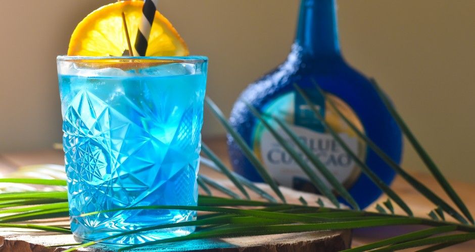 Blue Gin Delight Cocktail Recipe Senior Curaçao Liqueur Blue Gin Delight Cocktail Recipe Senior Curaçao Liqueur