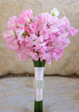 Pink Wedding Bouquets Bridal Bouquet Ideas For A Pink Sweet Peas Bouquet Tied With White Satin A Crystal Ring