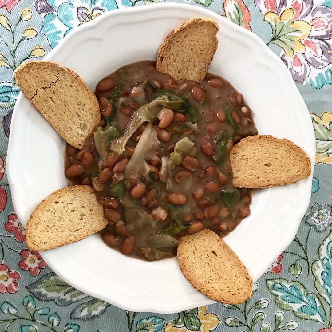 Fagioli con scarole •22ottobre• • • • #nutrizione #benessere #dieta #salute #mangiaresano #alimenta...