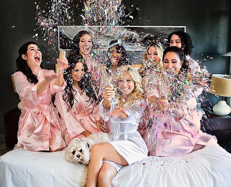 Top Bridal Shower Ideas For The Best Party In 2019 Wedding Forward Wedding Picture Poses 