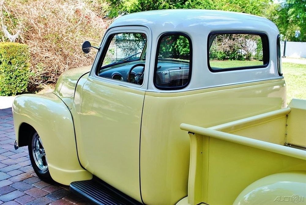 How To Remove Door And Window Vent Glass On A 1951 1955 Chevrolet 3100 Truck Youtube